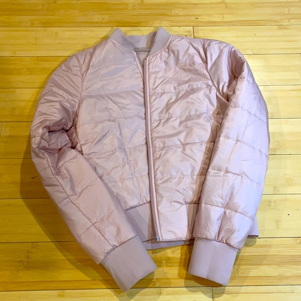 Women’s Lululemon reversible spring jacket.